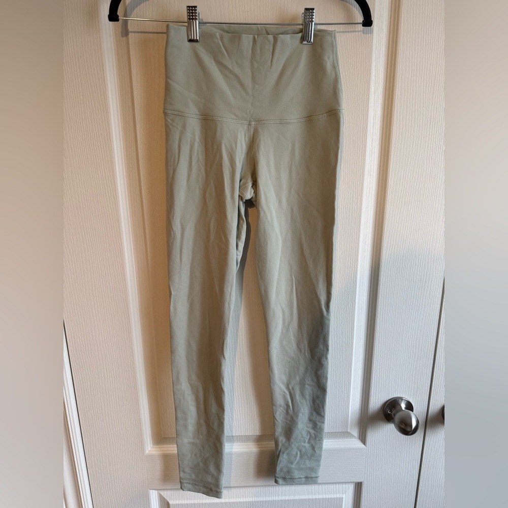 Aritzia TnAction Sage Green High-Rise 26” Leggings